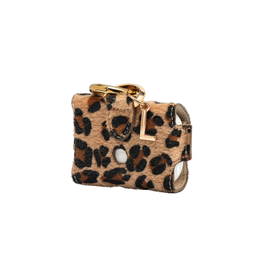 UMBI Personalized AirPods Case - Leopard - Image 2