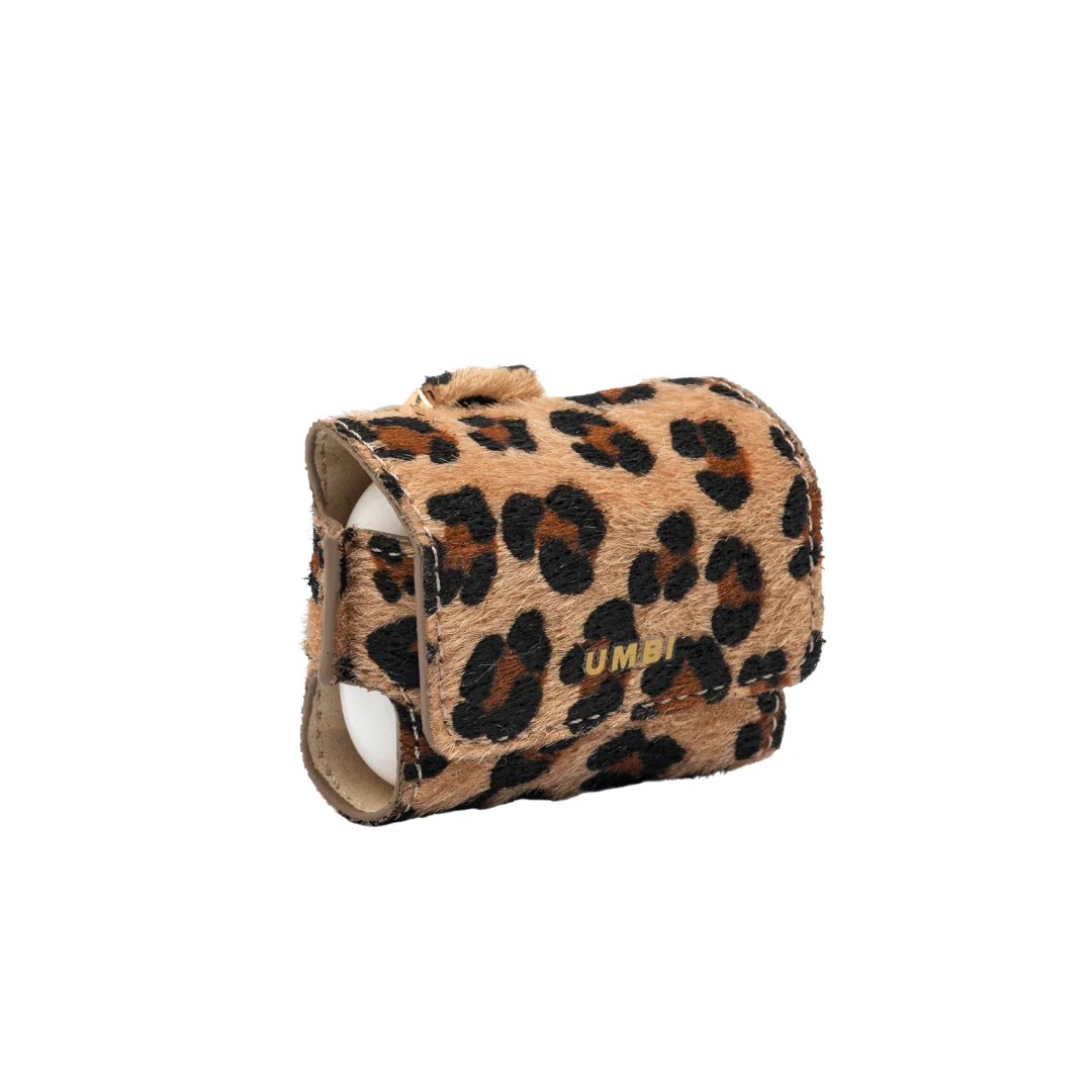 UMBI Personalized AirPods Case - Leopard - Image 4
