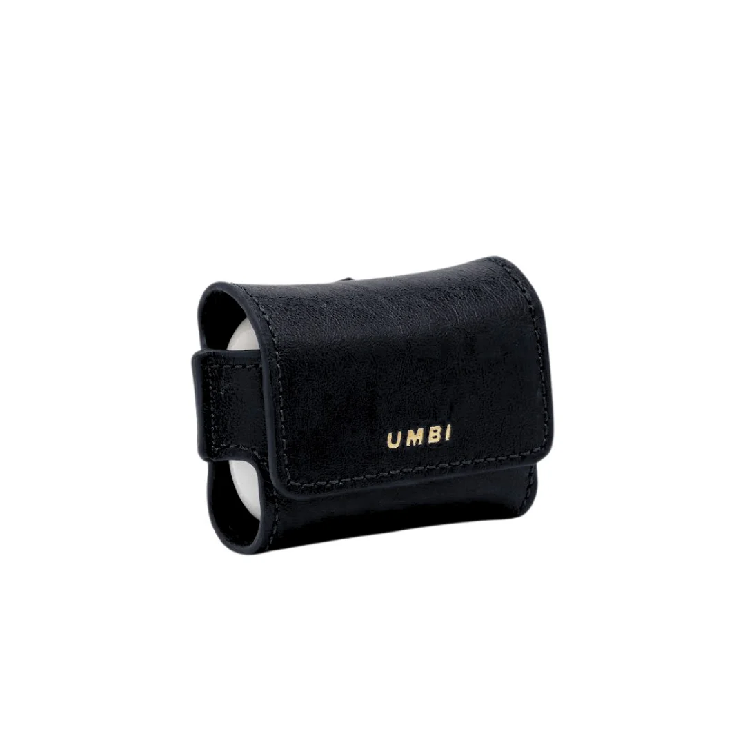 UMBI Personalized Leather AirPods Case - Metallic Black - Image 3