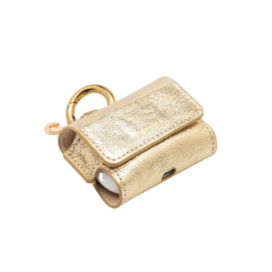 UMBI Personalized Leather AirPods Case - Metallic Dore - Image 4